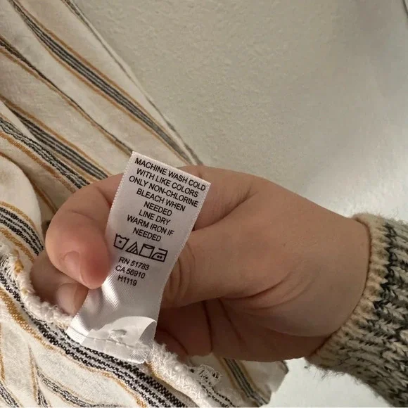 Linen Pinstripe Open Front Blazer Size Medium Style 114336 Casual Maurice’s - Picture 10 of 14